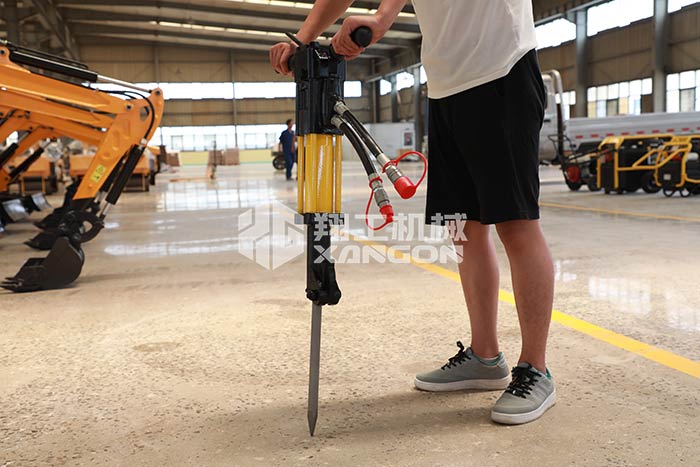 液(ye)壓破(po)碎鎬(gao)